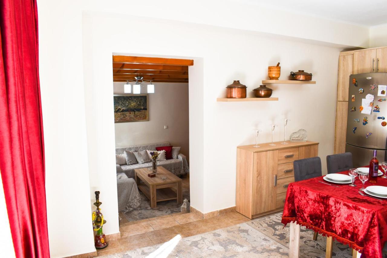 Marilou'S Cottage Ágios Matthaíos Екстериор снимка